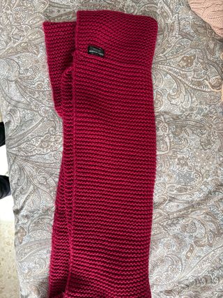 Bufanda cuello Zara burdeos
