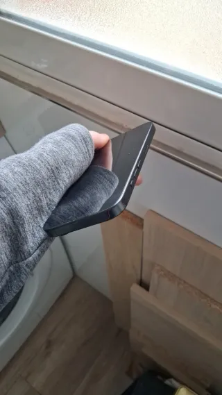 iPhone 16 Pro 128GB Space Gray - No Enciende