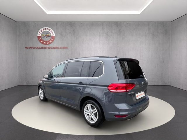 Volkswagen Touran Advance (2020)