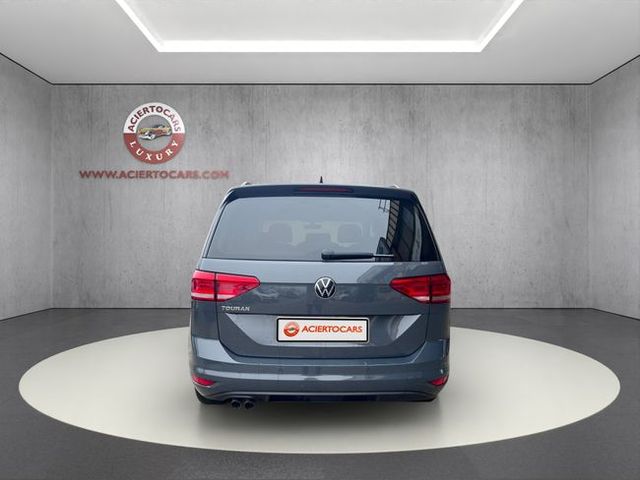 Volkswagen Touran Advance (2020)