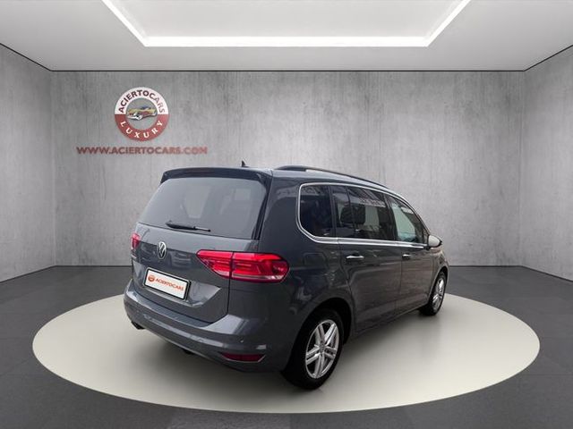 Volkswagen Touran Advance (2020)
