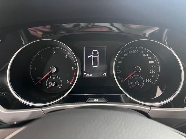 Volkswagen Touran Advance (2020)