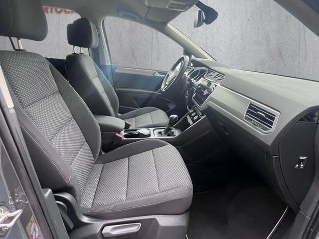 Volkswagen Touran Advance (2020)