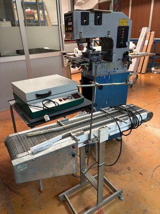 Insoladora para tampografía y cinta transportadora