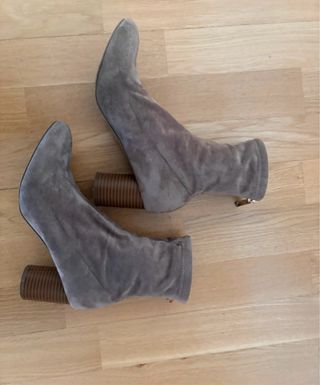 Botines tacón serraje beige/marrón