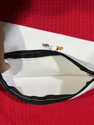 ESTUCHE NECESER BOLSITA ILUSTRACIÓN SARAH KAY