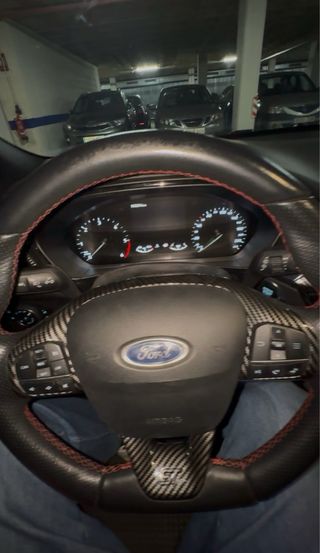 Ford Focus 2020 st line