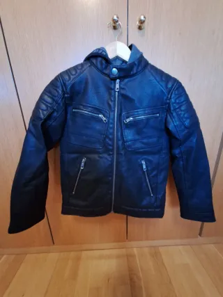 Chaqueta niño imitación cuero negra