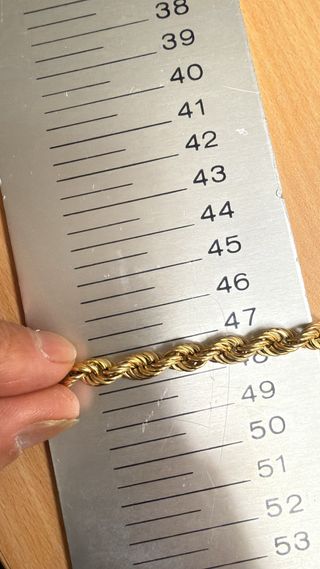 Cordon de oro 18k ,, peso 27 gramos largo 60