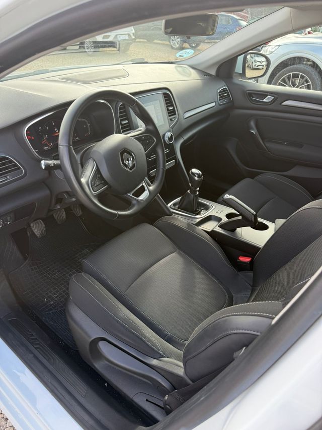 Renault Mégane S.T. Business Blue dCi 85 kW (115CV)