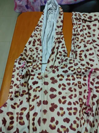 Conjunto de chándal con estampado de leopardo