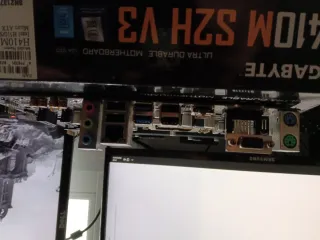Gigabyte H410M S2H V3 Placa Base