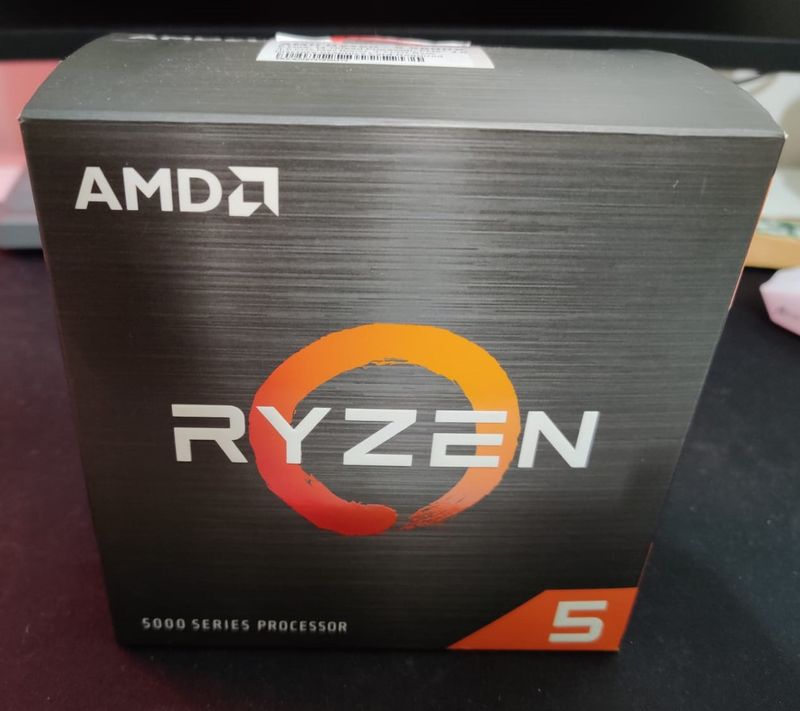 Procesador AMD Ryzen 5 5600X en perfecto estado