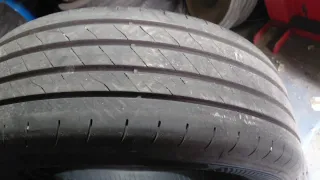 Neumático 215/60/16