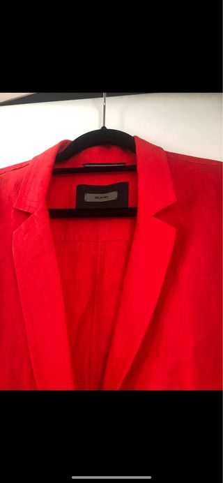 Chaqueta larga de lino roja