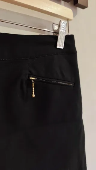 Conjunto H&M Falda Negra y Blusa Rosa