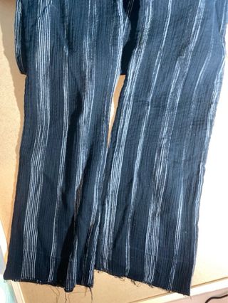 Mono largo negro con rayas