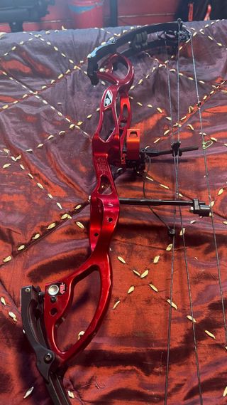 Arco compuesto PSE Xpression