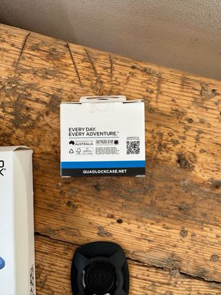 Quad Lock Soporte Moto y Amortiguador Vibración