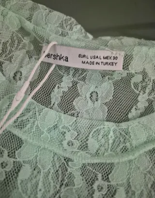 Top crop encaje verde agua Talla L