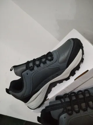 Scarpe uomo trekking N.42