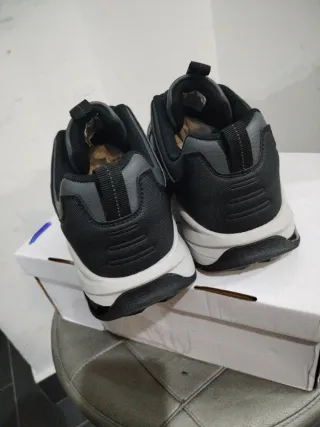 Scarpe uomo trekking N.42