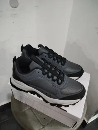 Scarpe uomo trekking N.42