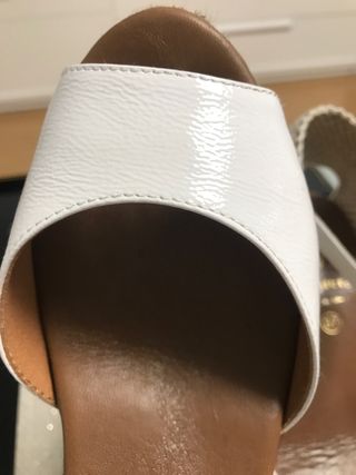 Sandalias cuña Viguera piel y esparto T.37