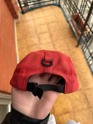 Gorra Supreme Vintage Roja
