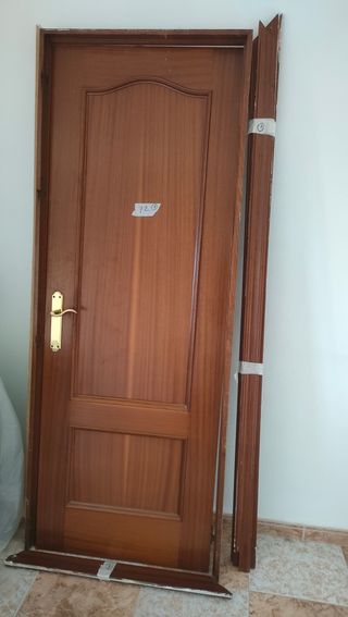 Puertas de madera maciza