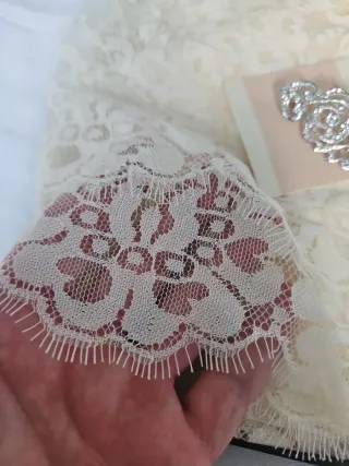 Mantilla Madrina Grande 240x120cm + Broche