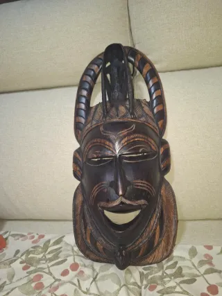 Máscara africana de madera.