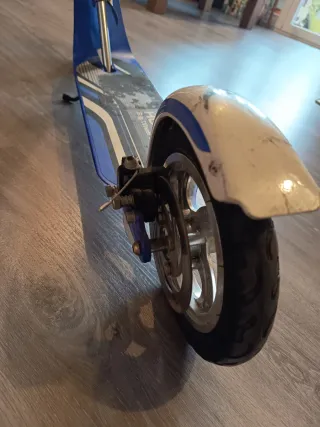 Patinete Hudora BigWheel Air con freno