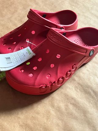 Crocs Baya Rojo Zuecos