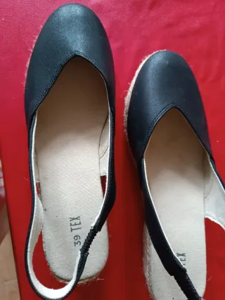Zapatos planos negros talla 39