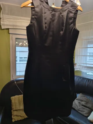 Vestido negro fiesta cremallera dorada