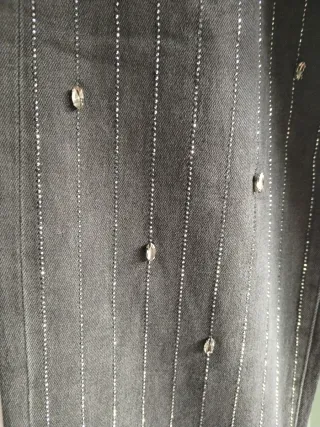 Pantalones vaqueros negros /grises con pedrería