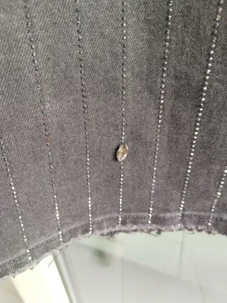 Pantalones vaqueros negros /grises con pedrería