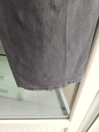 Pantalones vaqueros negros /grises con pedrería