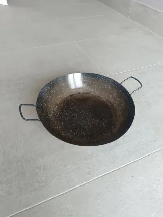 Paellera Acero Esmaltado Puntos Blancos