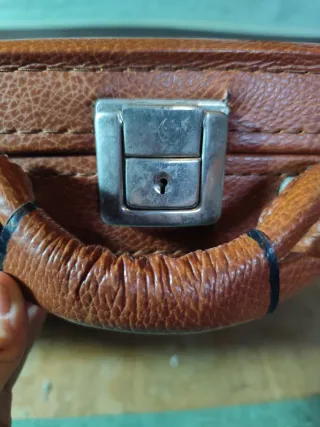 Maleta antigua vintage cuero marrón