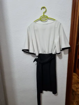 Vestido blanco y negro Quiz