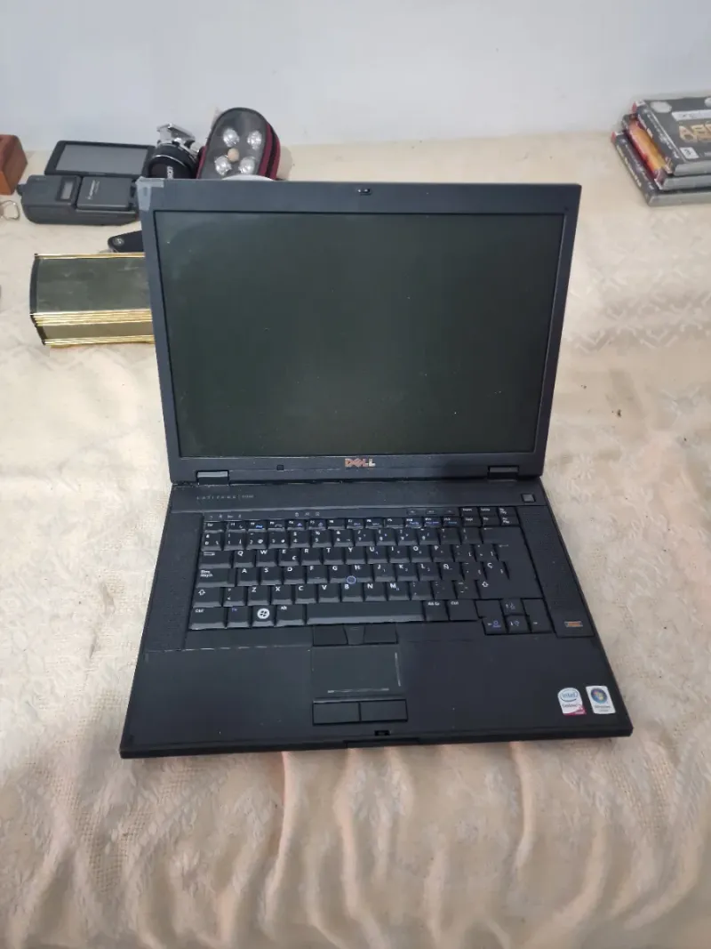 Portátil Dell Latitude E5500 Negro afbeelding 2