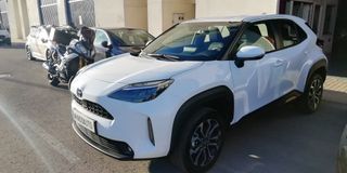Toyota Yaris Cross 2023 ETIQUETA ECO