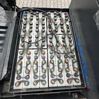 Tractor eléctrico arrastre Linde P 250