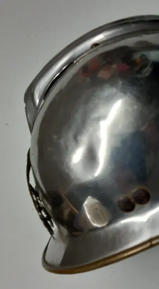 Casco bombero francés antiguo