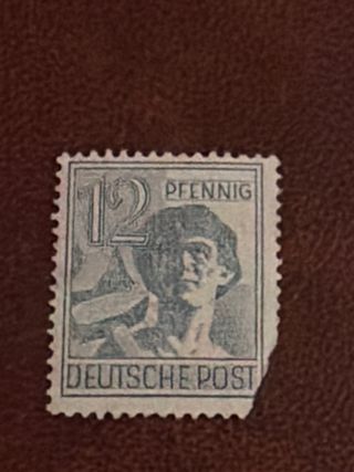 Sello Alemán 12 Pfennig Deutsche Post