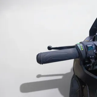 Yamaha XMAX Maxi Scooter Negra/Granate