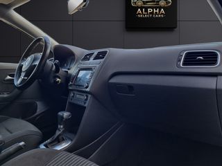 VOLKSWAGEN Polo 1.4 DSG Advance