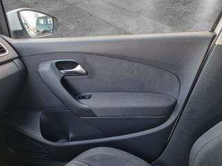 VOLKSWAGEN Polo 1.4 DSG Advance